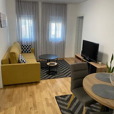 Naomi Apartment